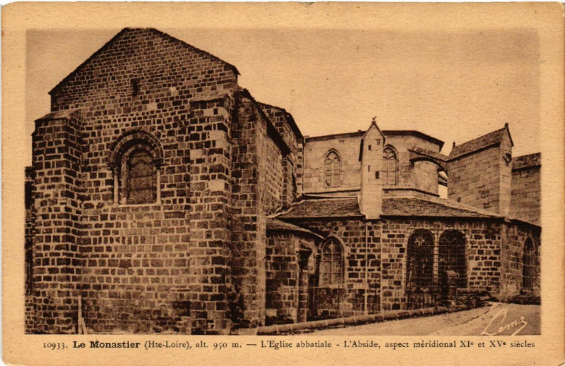 Carte postale ancienne Le Monastier (Hte-Loire) alt 950 m L'Eglise abbatiale L'Abside..
