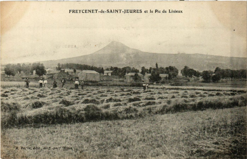 Carte postale ancienne Freycenet-de-Saint-Jeures et le Pic de Lisieux à Saint-Jeures