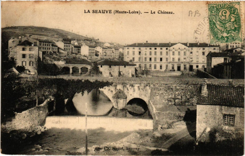 Carte postale ancienne La Seauve (Haute-Loire) - Le Chateau