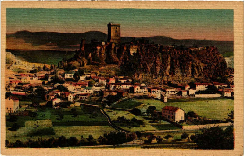 Carte postale ancienne Env. du Puy - Polignac - Vue générale vers les Cevennes à Polignac