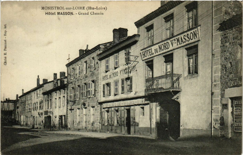 Carte postale ancienne Monistrol-sur-Loire (Hte-Loire) - Hotel Masson - Grand Chemin à Monistrol-sur-Loire