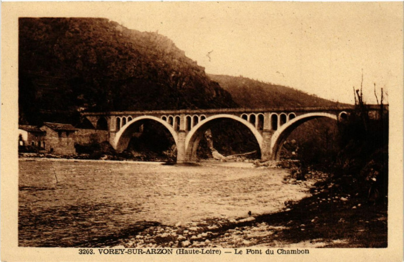 Carte postale ancienne Vorey-sur-Arzon (Haute-Loire) - Le Pont du Chambon à Vorey