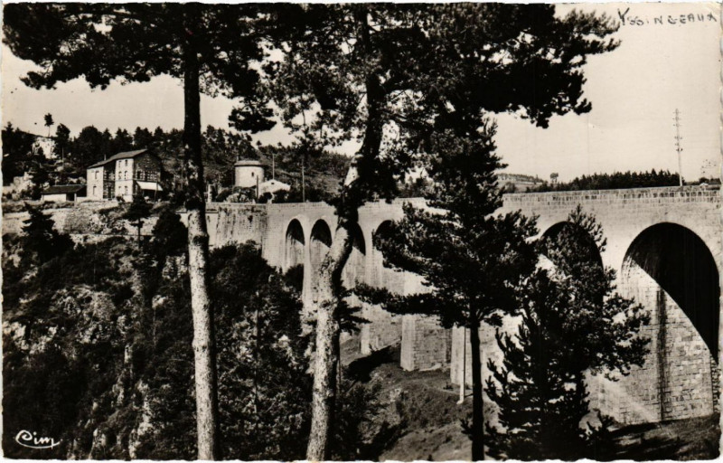 Carte postale ancienne Yssingeaux (Hte-Loire) - Le Pont de la Chapelle à Yssingeaux