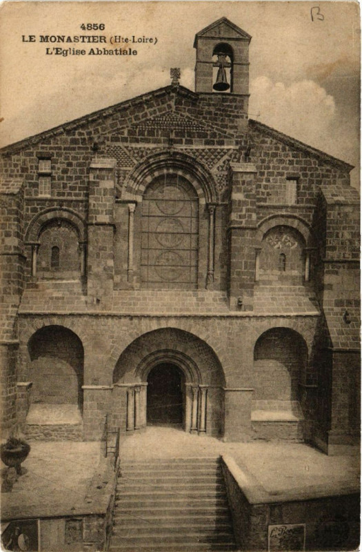 Carte postale ancienne Le Monastier (Hte-Loire) - L'Eglise Abbatiale