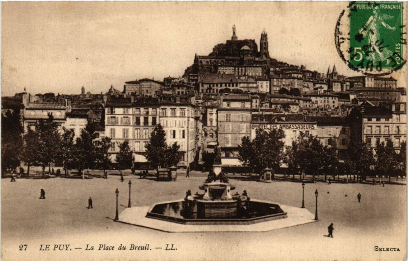 Carte postale ancienne Le Puy - La Place du Breuil