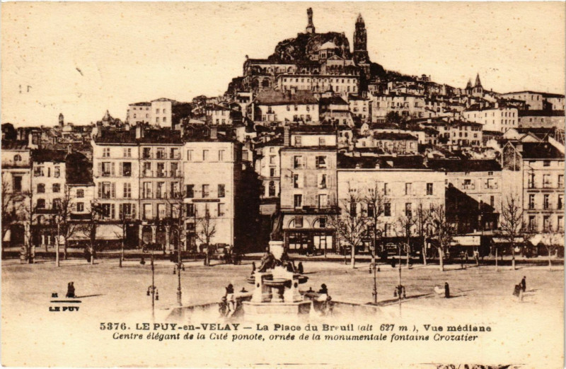 Carte postale ancienne Le Puy-en-Velay - La Place du Breuil au Puy-en-Velay