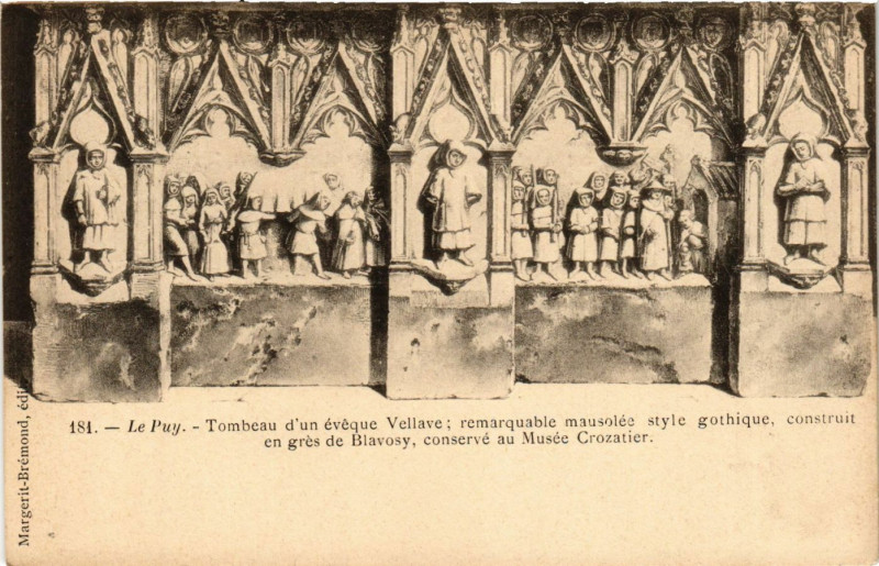 Carte postale ancienne Le Puy - Tombeau d'un eveque Vellave