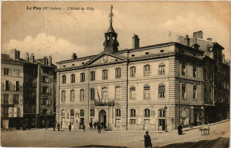Carte postale ancienne Le Puy - L'Hotel de Ville