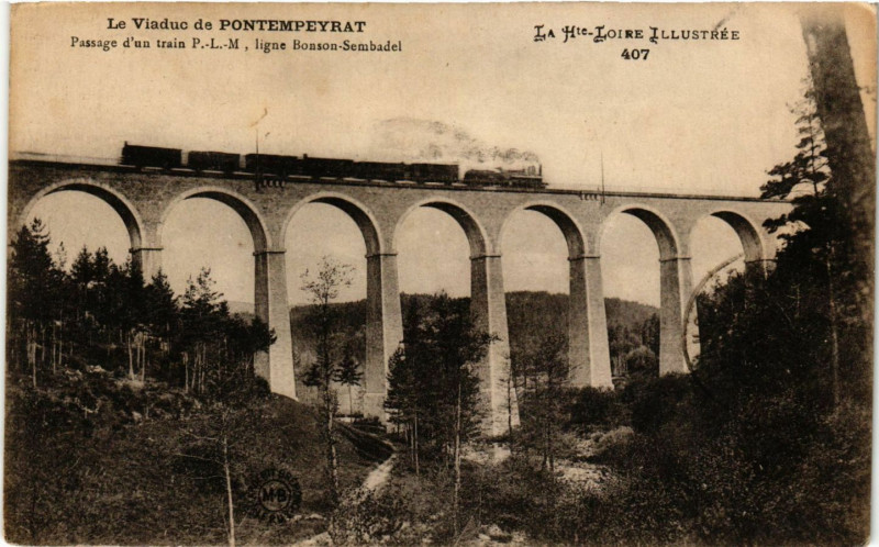 Carte postale ancienne Le Viaduc de Pontempeyrat - Passage d'un train P.-L.-M.