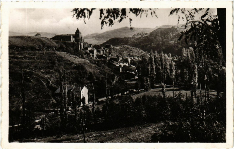 Carte postale ancienne Chanteuges - Vue générale à Chanteuges