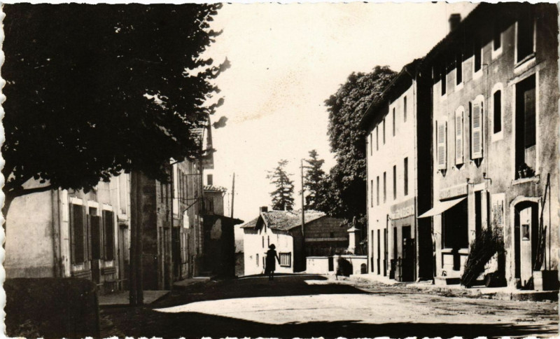 Carte postale ancienne Tiranges - Route de St-Pal-Chalencon à Tiranges