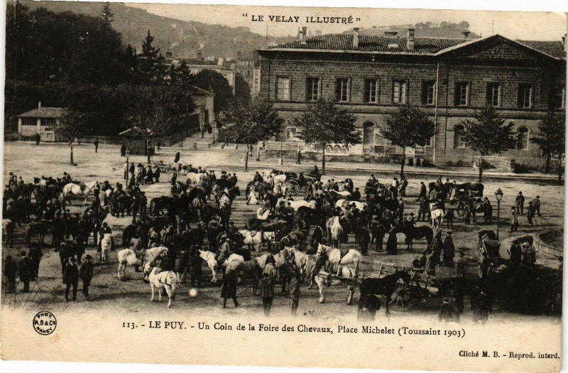 Carte postale ancienne Le Puy - Un coin de la foire des chevaux