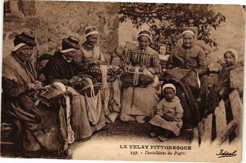 Carte postale ancienne Le Velay pittoresque