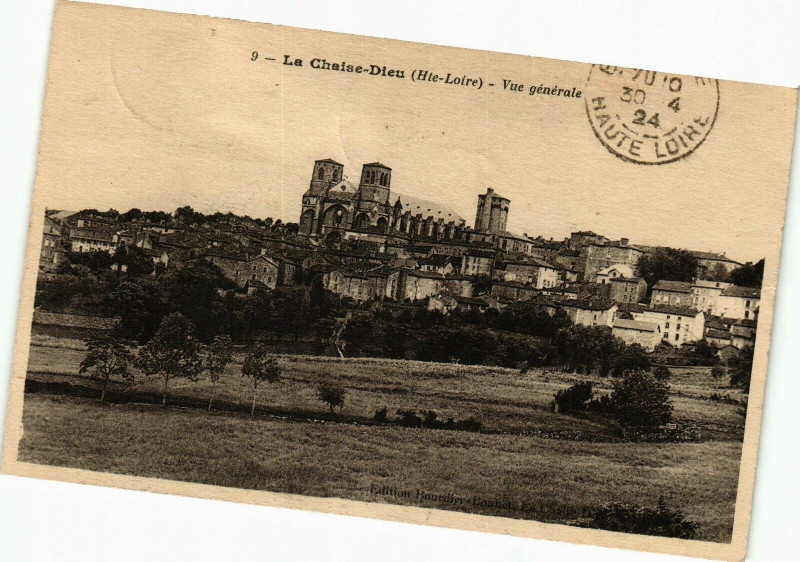 Carte postale ancienne La Chaise-Dieu (Hte-Loire) - Vue générale à La Chaise-Dieu