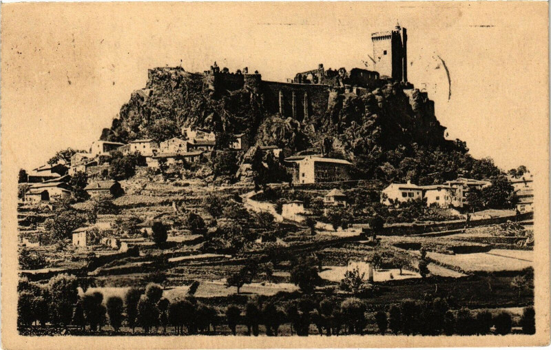 Carte postale ancienne Env. du Puy - Ruines du Chateau de Polignac à Polignac