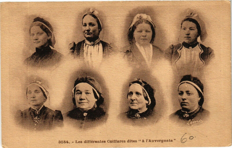 Carte postale ancienne Les differentes Coiffures dites a l'Auvergnate