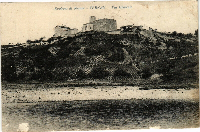 Carte postale ancienne Env. de Roanne - Vernay - Vue générale