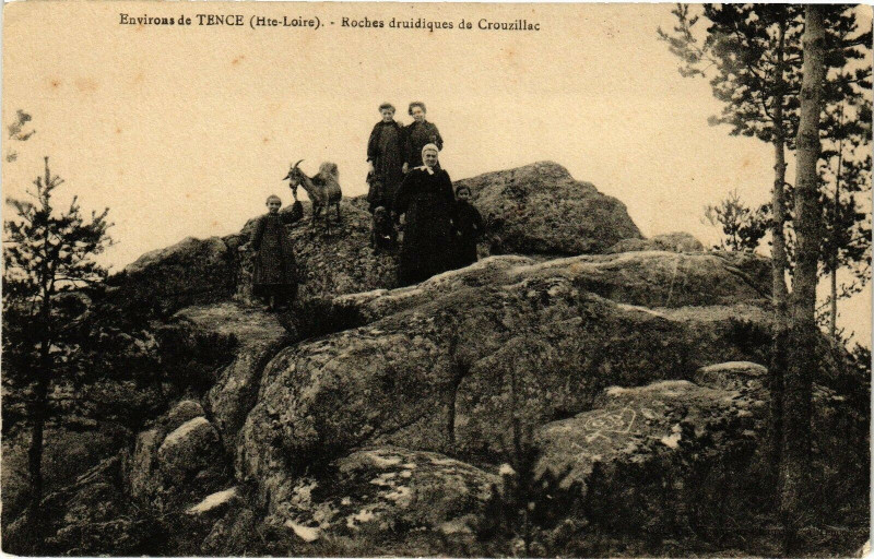 Carte postale ancienne Env. de-Tence (Hte-Loire) - Roches drudiques de Crouzillac à Tence