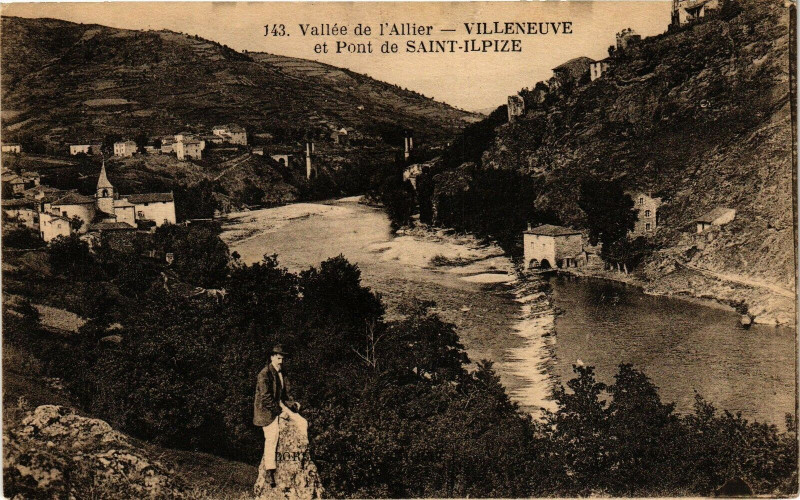 Carte postale ancienne Vallée de l'Allier - Villeneuve et Pont de Saint-Ilpize à Saint-Ilpize