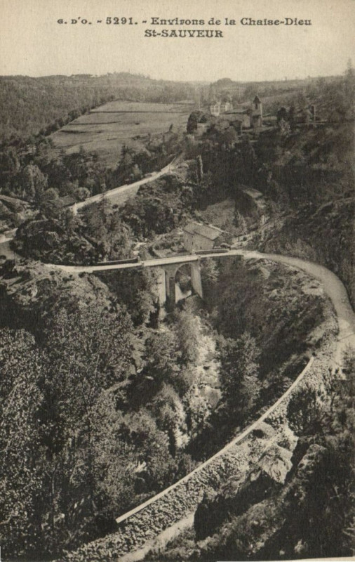 Carte postale ancienne Env. de la Claise-Dieu Saint-Sauveur