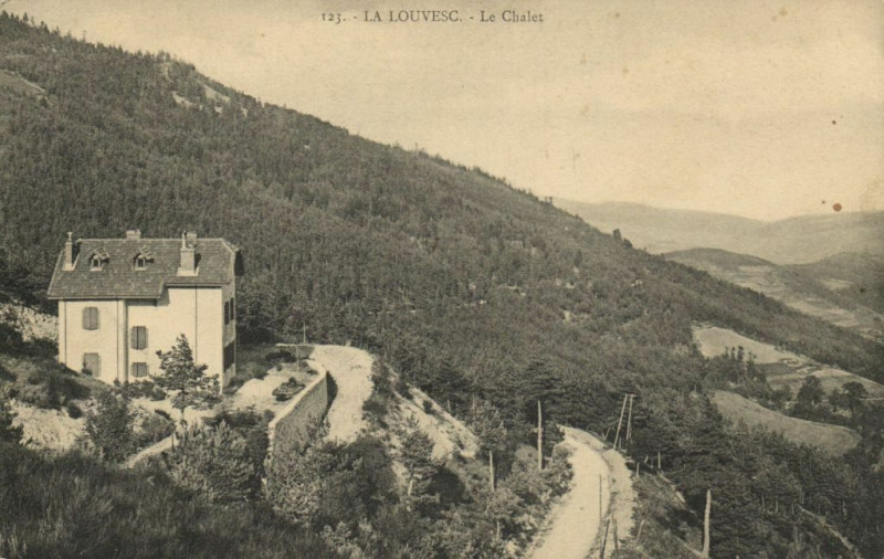 Carte postale ancienne La Louvesc - Le Chales