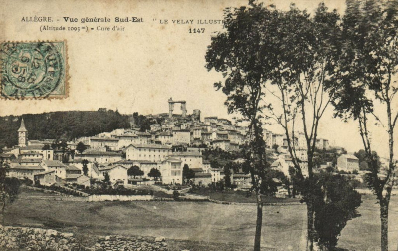 Carte postale ancienne Allegre - Vue générale Sud-Est à Allègre
