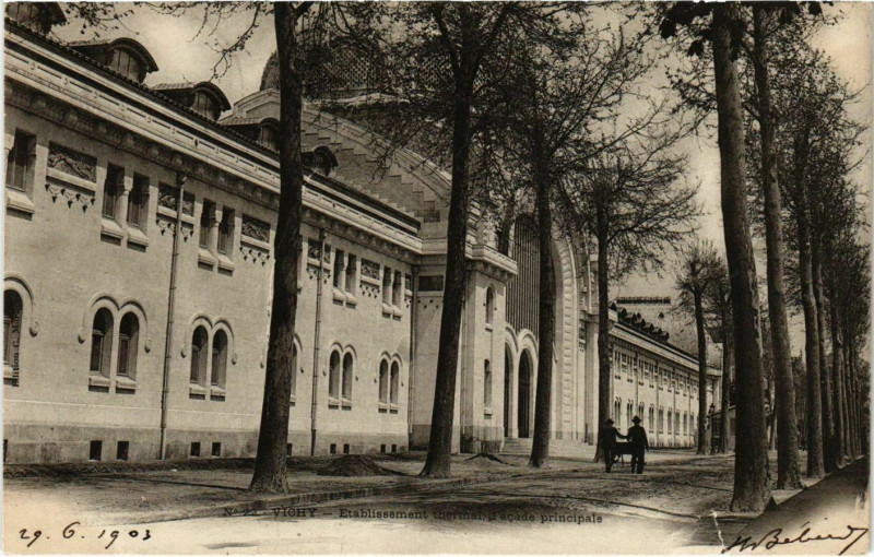 Carte postale ancienne Vichy Etablissment Thermal à Vichy