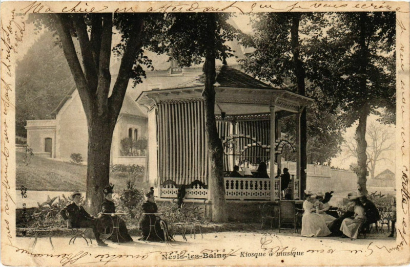 Carte postale ancienne Neris les Bains Kiosque a Musique