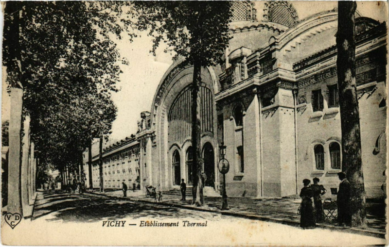 Carte postale ancienne Vichy Etablissement Thermal à Vichy