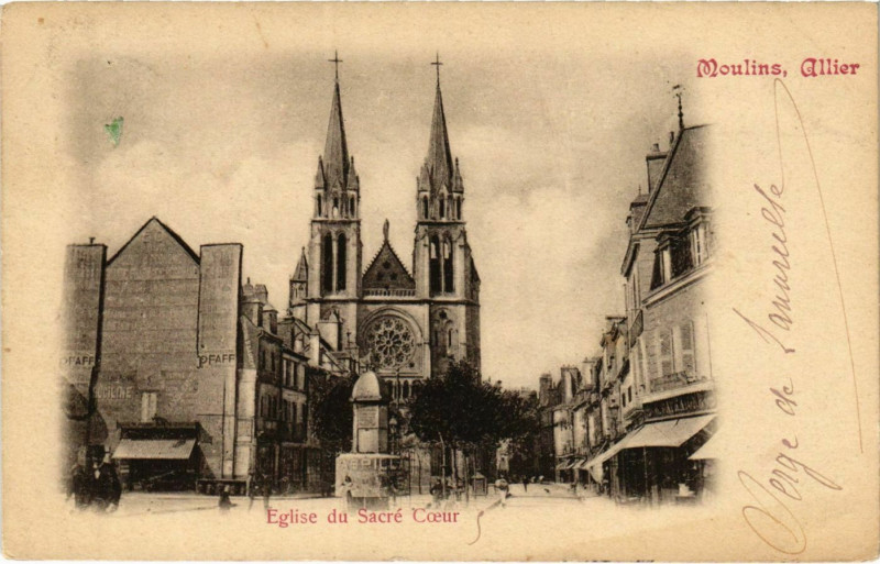 Carte postale ancienne Moulins Eglise du Sacré Coeur à Moulins