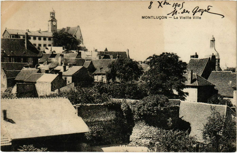Carte postale ancienne Montlucon La Vieille Ville à Montluçon