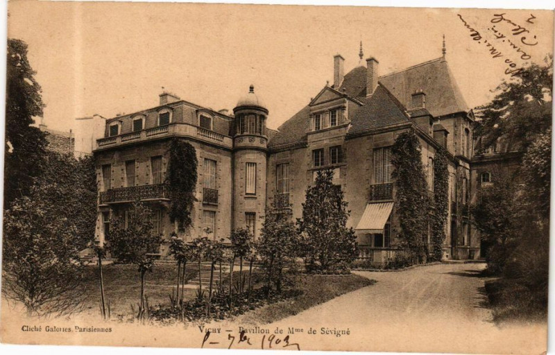 Carte postale ancienne Vichy Pavillon de Mme de Sévigné à Vichy