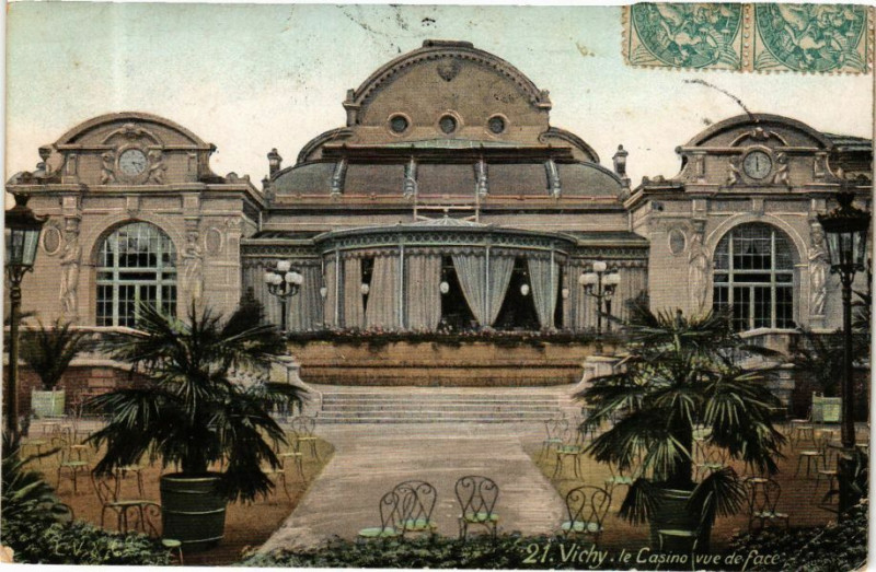 Carte postale ancienne Vichy Le Casino vue de face à Vichy