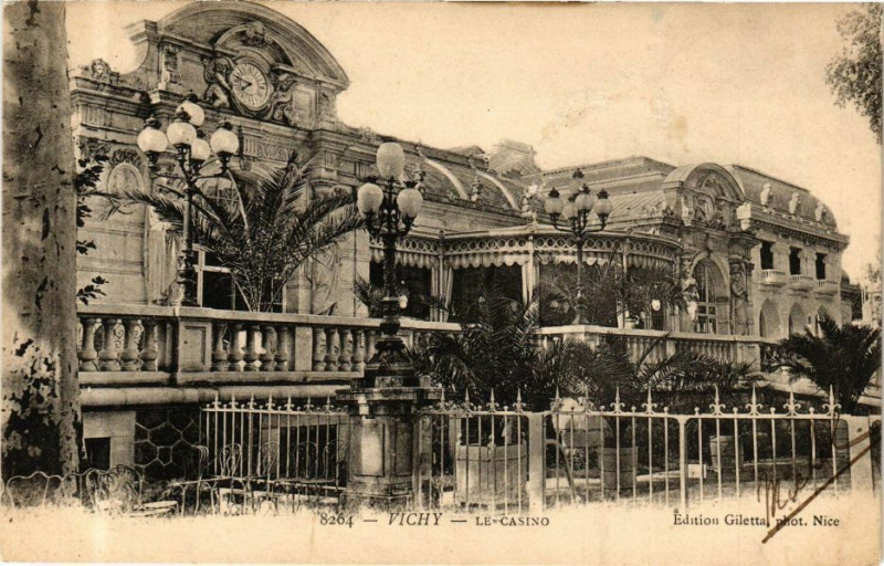 Carte postale ancienne Vichy Le Casino à Vichy