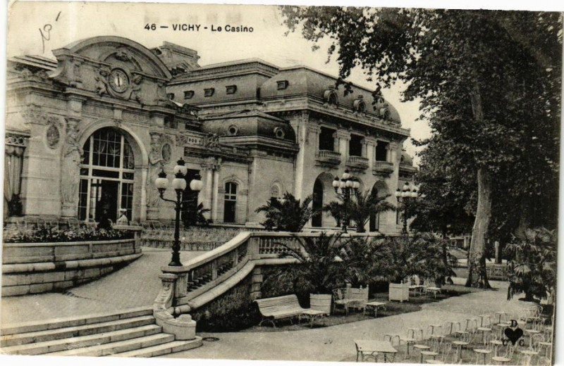Carte postale ancienne Vichy Le Casino à Vichy