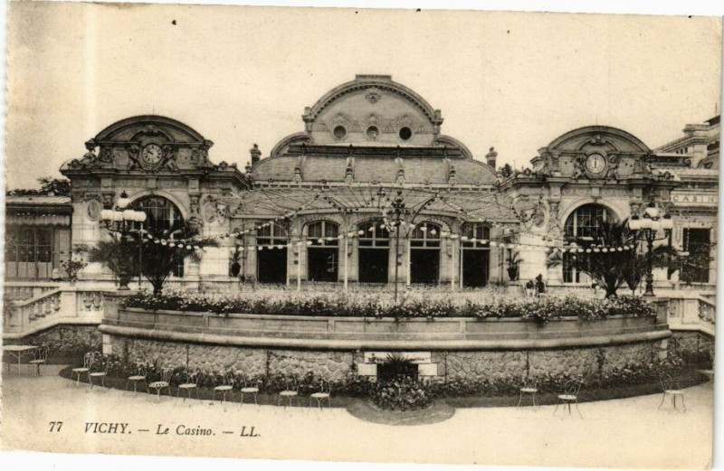 Carte postale ancienne Vichy Le Casino à Vichy