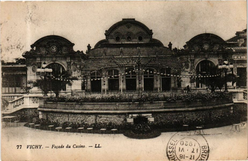 Carte postale ancienne Vichy Facade du Casino à Vichy