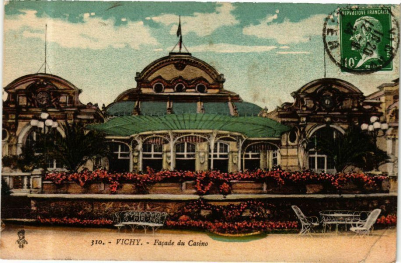 Carte postale ancienne Vichy Facade du Casino à Vichy