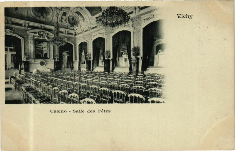 Carte postale ancienne Vichy Casino-Salle des Fétes à Vichy