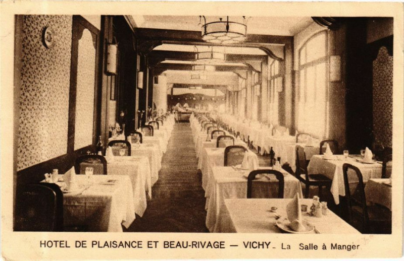 Carte postale ancienne Hotel de Plaisance et Beau-Rivage Vichy La Salle a Manger à Vichy