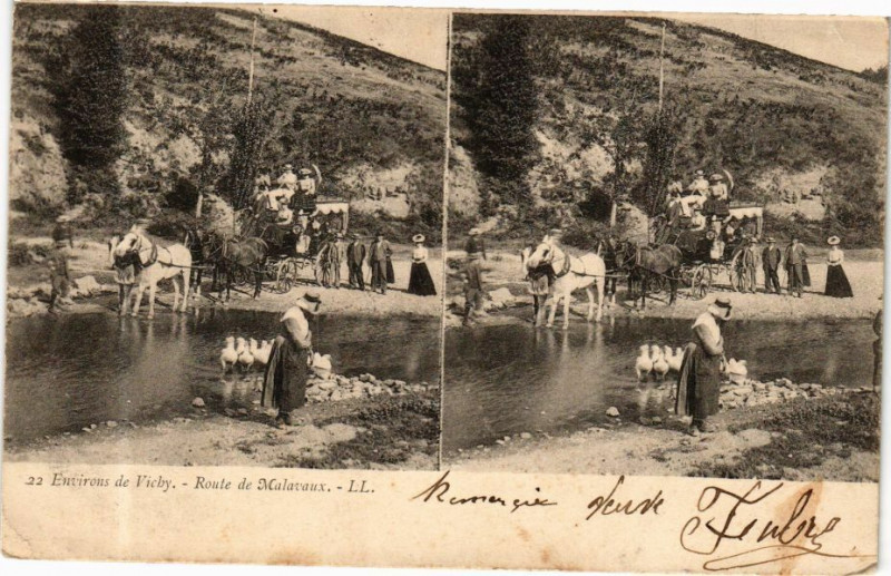 Carte postale ancienne Environs de Vichy Route de Malavaux à Vichy