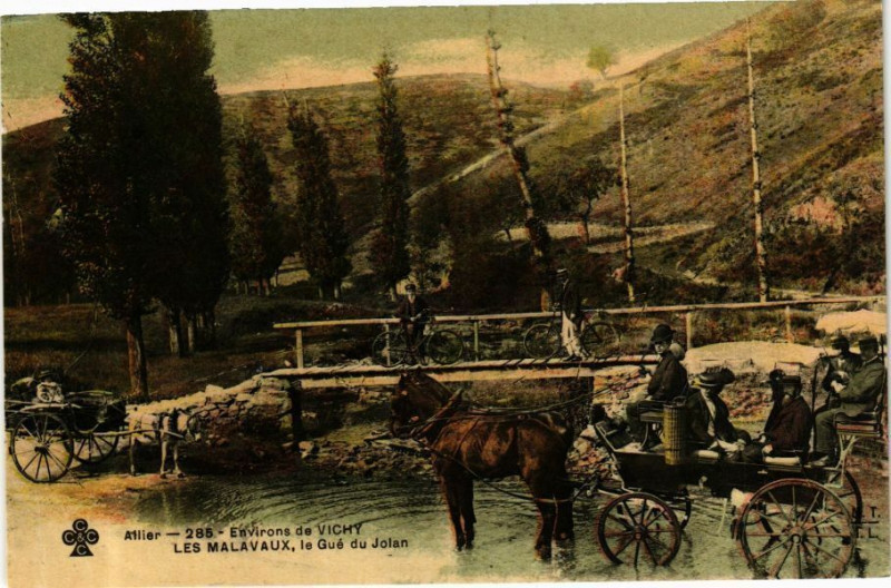 Carte postale ancienne Environs de Vichy Les Malavaux-Le Gué du Jolan à Vichy