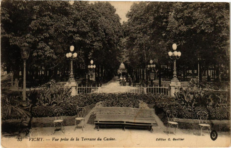 Carte postale ancienne Vichy Vue prise de la Terrasse du Casino à Vichy