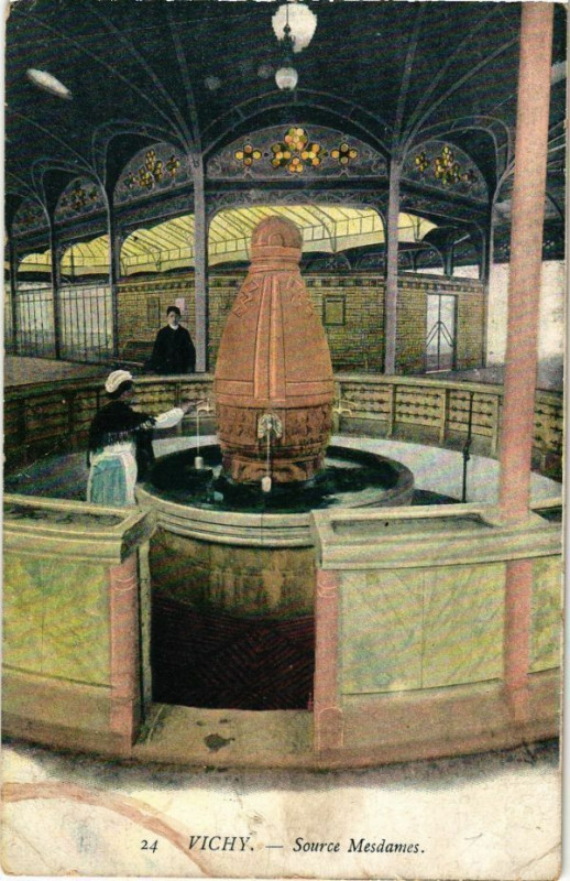 Carte postale ancienne Vichy Source Mesdames à Vichy