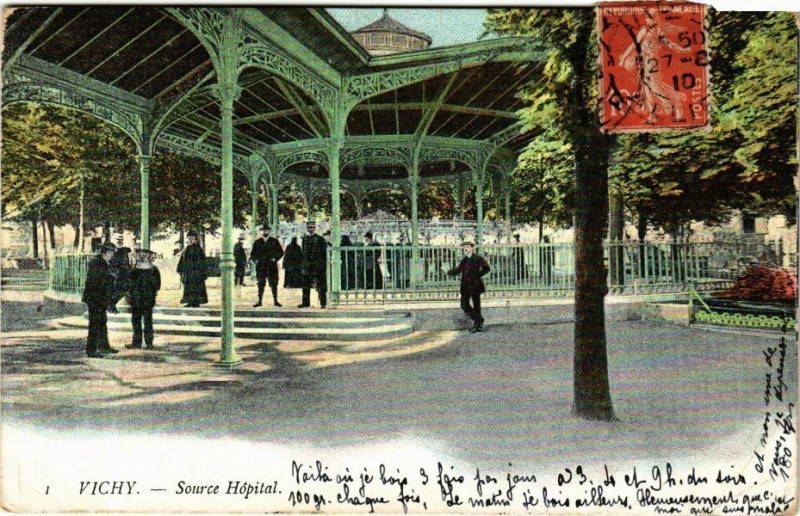 Carte postale ancienne Vichy Source Hopital à Vichy