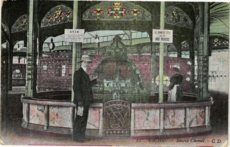 Carte postale ancienne Vichy Source Chomel à Vichy