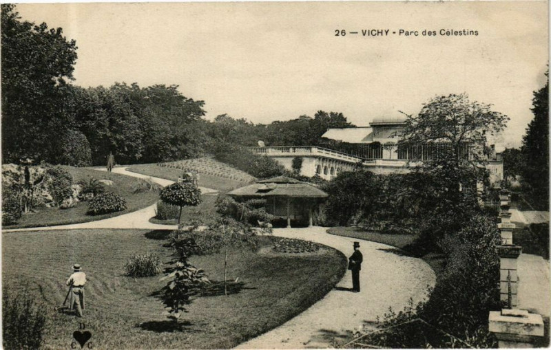 Carte postale ancienne Vichy Parc des Célestins à Vichy