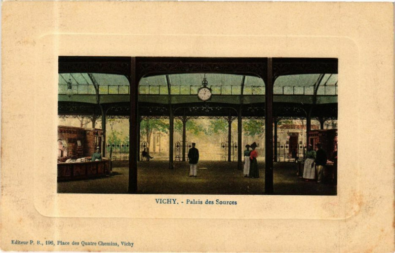 Carte postale ancienne Vichy Palais des Sources à Vichy