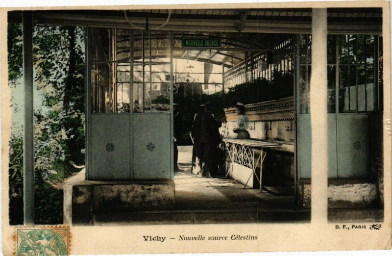 Carte postale ancienne Vichy Nouvelle Source Célestins à Vichy