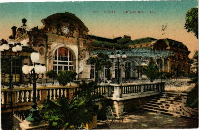 Carte postale ancienne Vichy Le Casino à Vichy